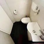 Modern 3br *