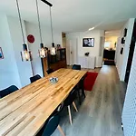 Modern 3br Lejlighed *