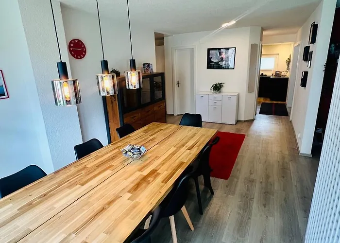 Modern 3br Apartment *